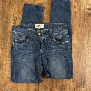 Jolt mid-dark wash skinny jeans. Very lightly worn